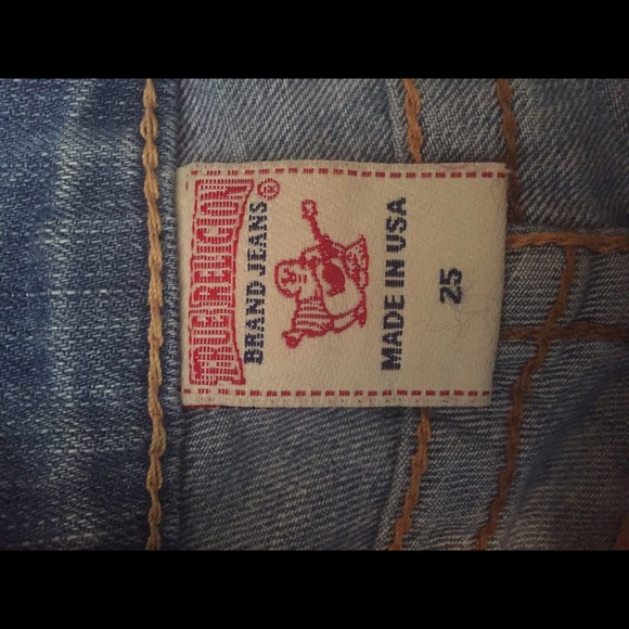 Light wash True Religion Jean shorts - Picture 3 of 3