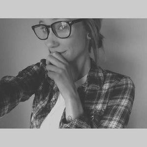 Meet your Posher, Samara