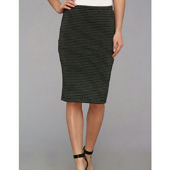 ✨🛍️ BBDakota Black White Stripe Midi Pencil Skirt XS Black Midi Slip Skirt