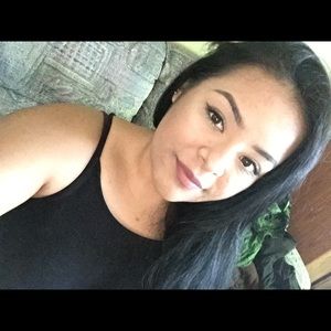 Meet your Posher, Andrea