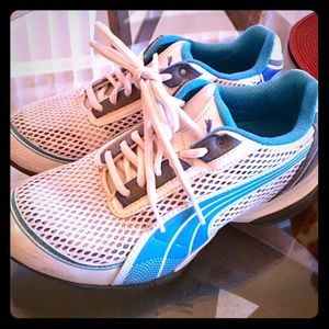 Puma women's running shoes 7.5