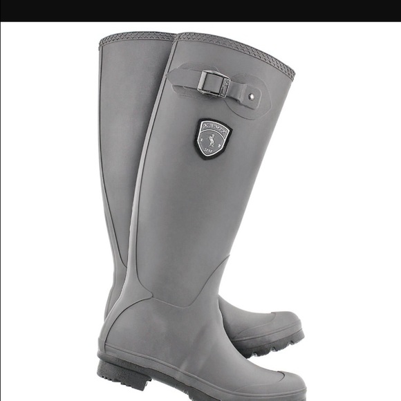 Kamik rain boots