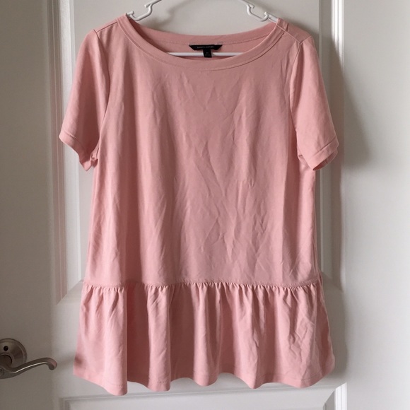 💥 FLASH SALE💥 Banana Republic flowy peplum top