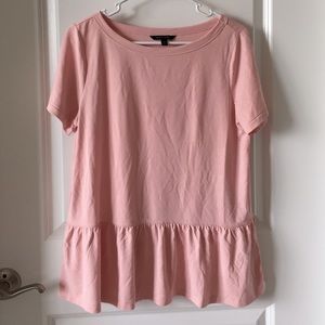 💥 FLASH SALE💥 Banana Republic flowy peplum top