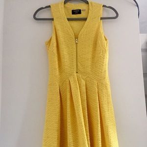 Yellow Guess cocktail dress size 2