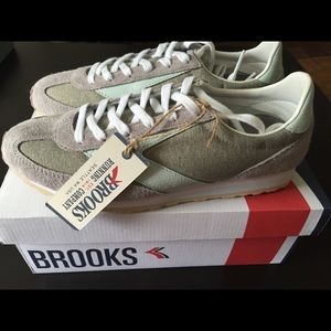 Brooks Vanguard Heritage sneakers