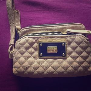 Steve Madden light pink wristlet