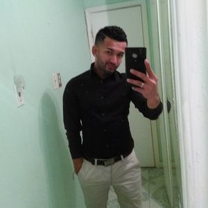 Meet your Posher, Dennis