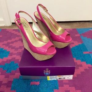 *SOLD* Fergie Bonita Too Pink Patent Wedges