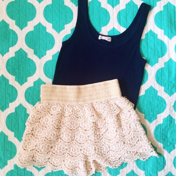 Boutique lace shorts