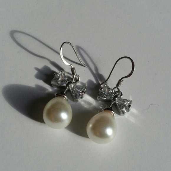 Sterling silver earrings - Picture 1 of 3