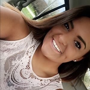 Meet your Posher, Gabi