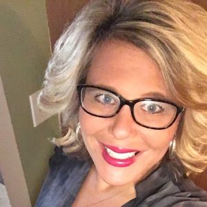 Meet your Posher, Lindsey