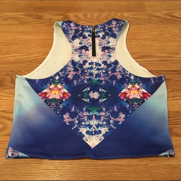Racer back tank top - Picture 2 of 3