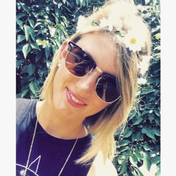 Meet your Posher, Lizzie