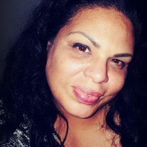 Meet your Posher, Angelique