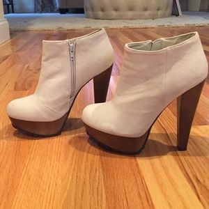 Ankle boots
