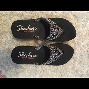 skechers yoga foam 2016
