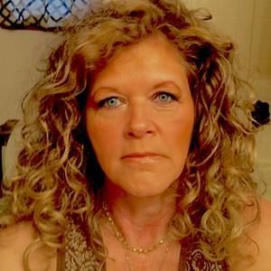 Meet your Posher, Kari