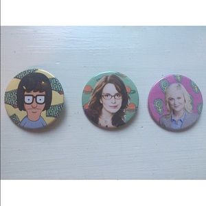 FREE W ANY PURCHASE 💓Girl Power Buttons💓