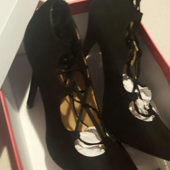 Forette heels - Picture 2 of 3