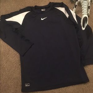 Nike Boys Crew Neck Relaxed Fit Long Sleeve Shirt