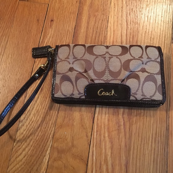 Coach wristlet/wallet
