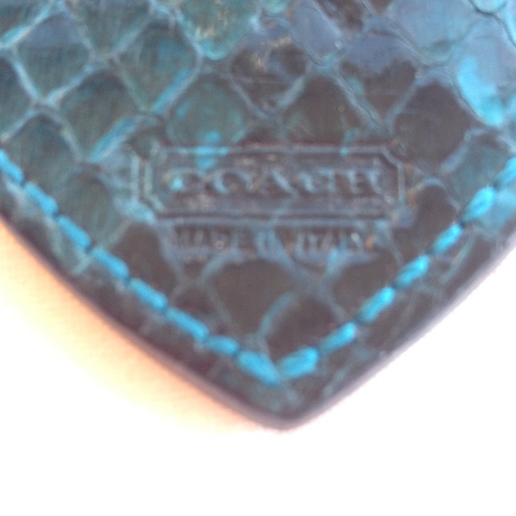 Coach Heart Keyring - Picture 2 of 3