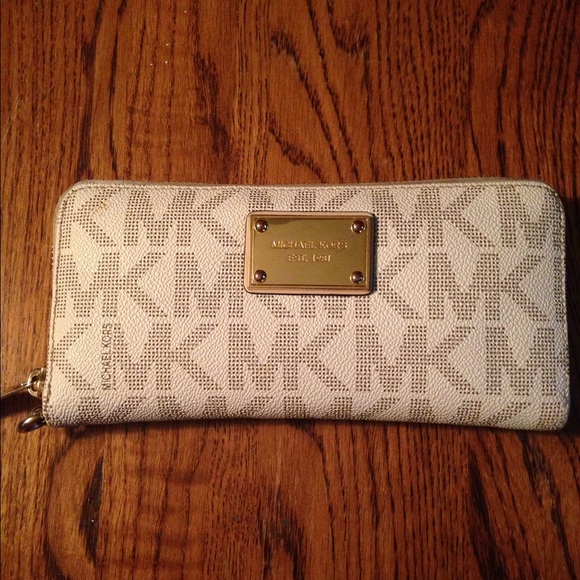MICHAEL KORS WALLET