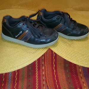 Boys American Eagle size 13