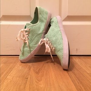 Minty Green Sneakers!