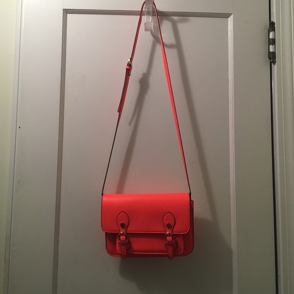 Steve Madden cross body purse
