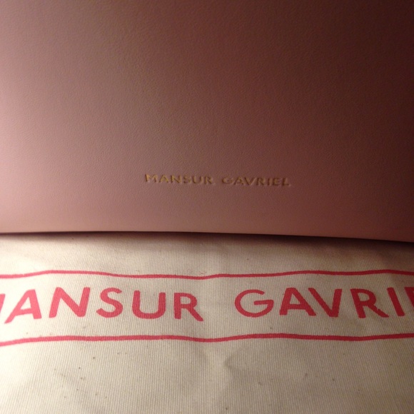 ❌SOLD❌ Mansur Gavriel Rosa Bucket Bag - Picture 4 of 4