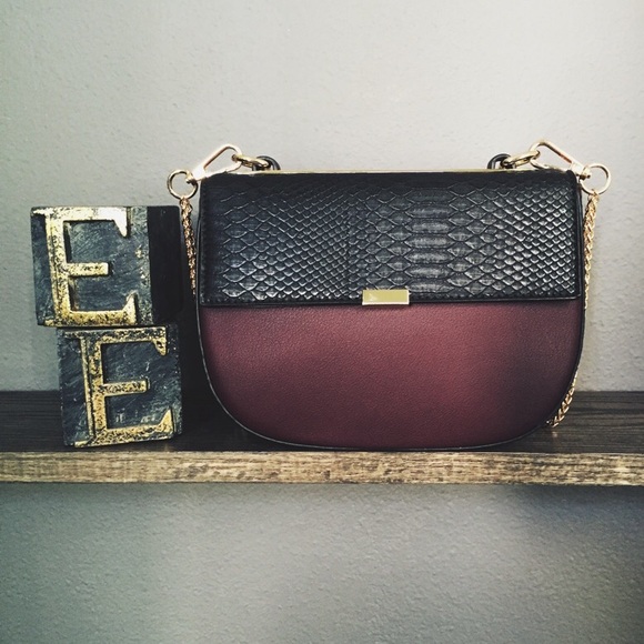 | IRIS SNAKE EMBOSSED CROSSBODY | - Picture 4 of 8