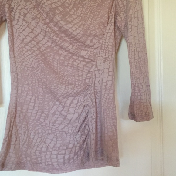 Pink blouse - Picture 2 of 4