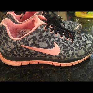 Nike Free Leopard women's 8