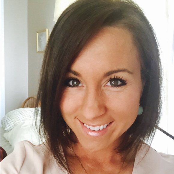 Meet your Posher, Erin