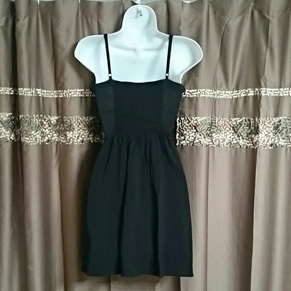 Express dress - Picture 3 of 4
