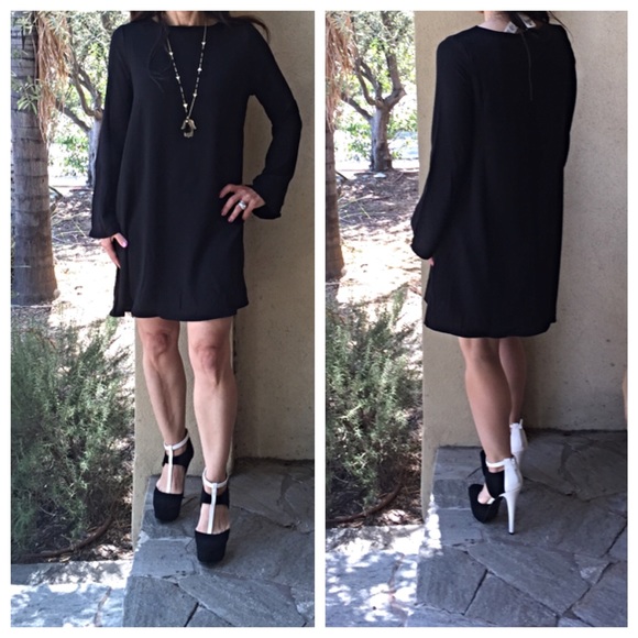 Black chic dress ONE HOUR SALE - Picture 4 of 4