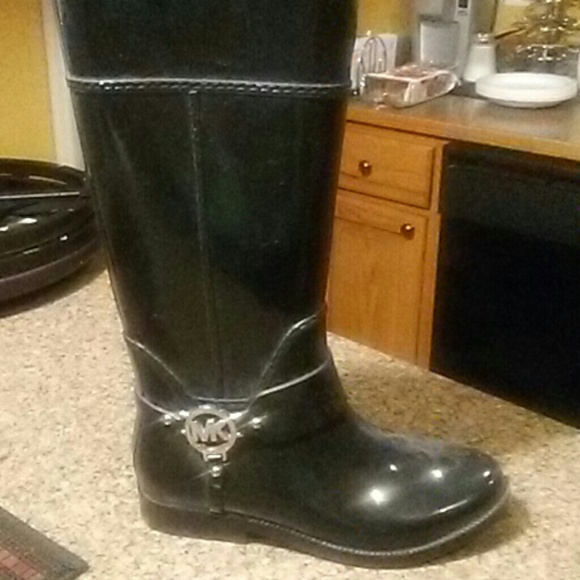 Mg rainboot