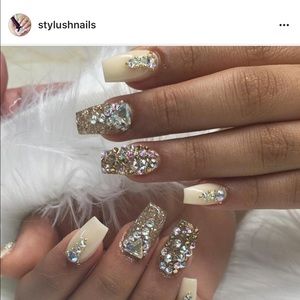 Meet your Posher, Reyna