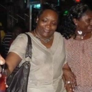 Meet your Posher, Desiree