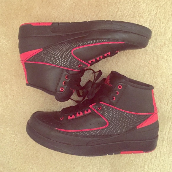 Jordan Retro 2's - Picture 1 of 3