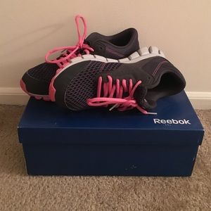Women's Reebok sneakers