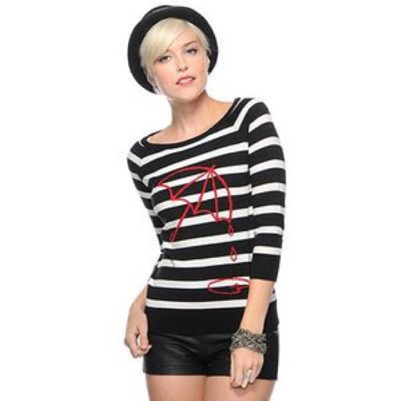 Forever 21 umbrella sweater