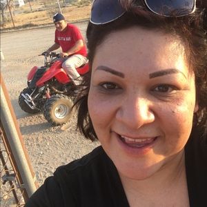 Meet your Posher, Lydia