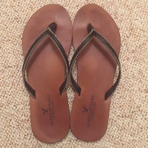 American Eagle Flip Flops!!!😍