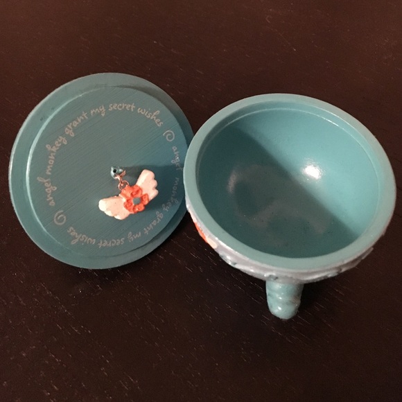 Little monkey jar