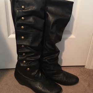 Madden Girl Button up Boots