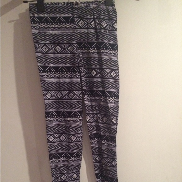 Patterned leggings